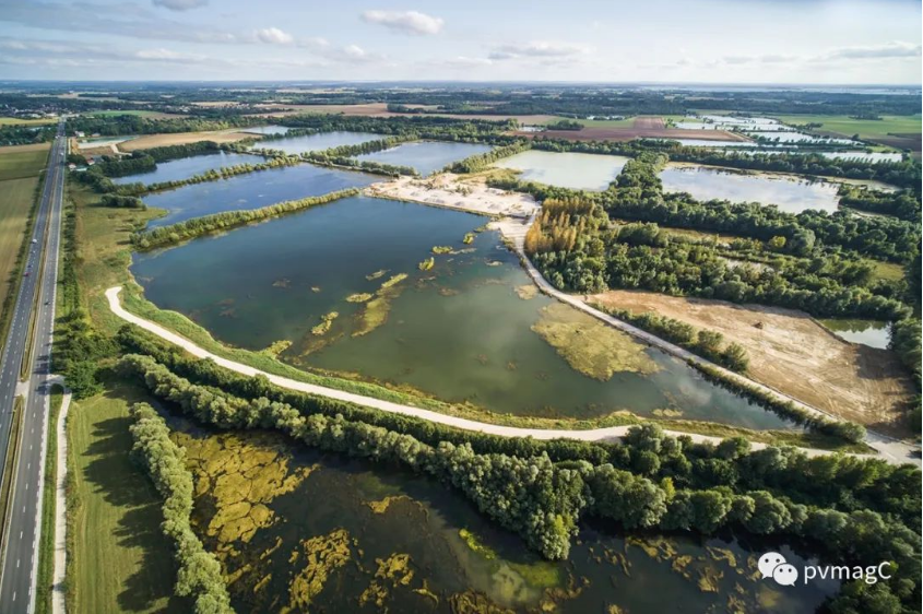 Europako zentral fotovoltaiko flotatzailerik handiena